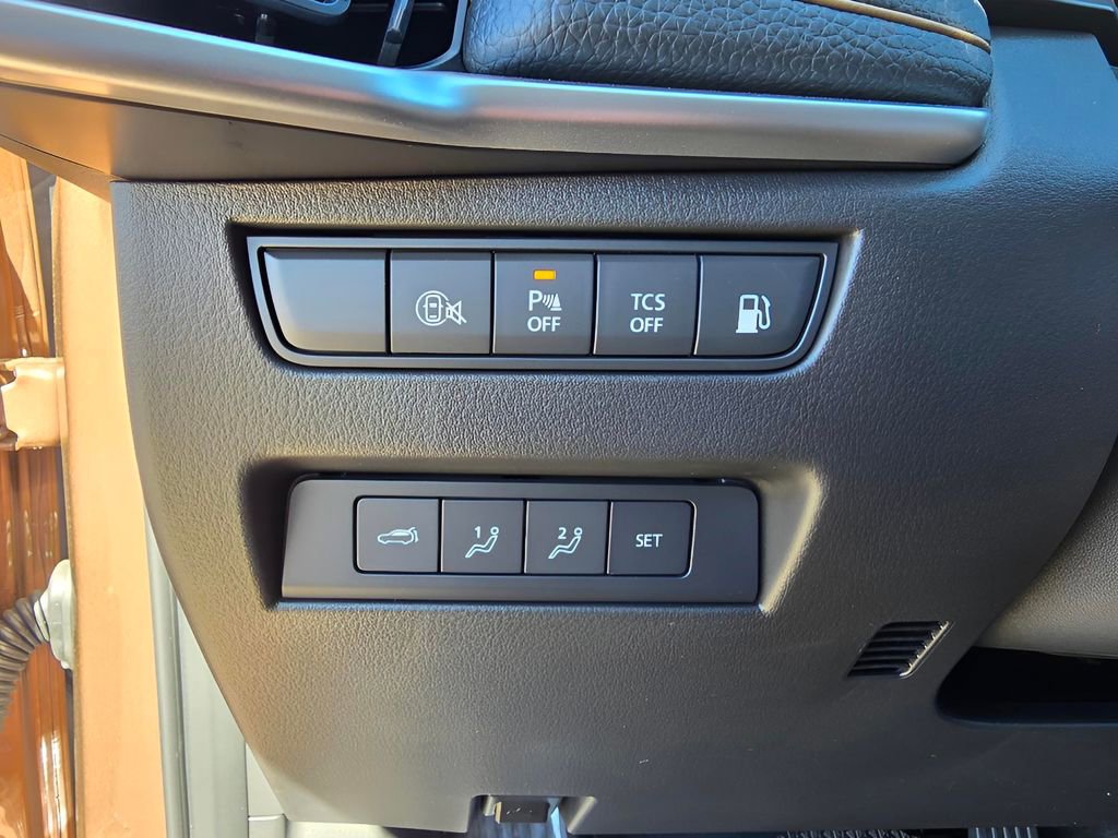 New 2025 MAZDA CX-70 Plug-In Hybrid w/ Premium Pkg image 19