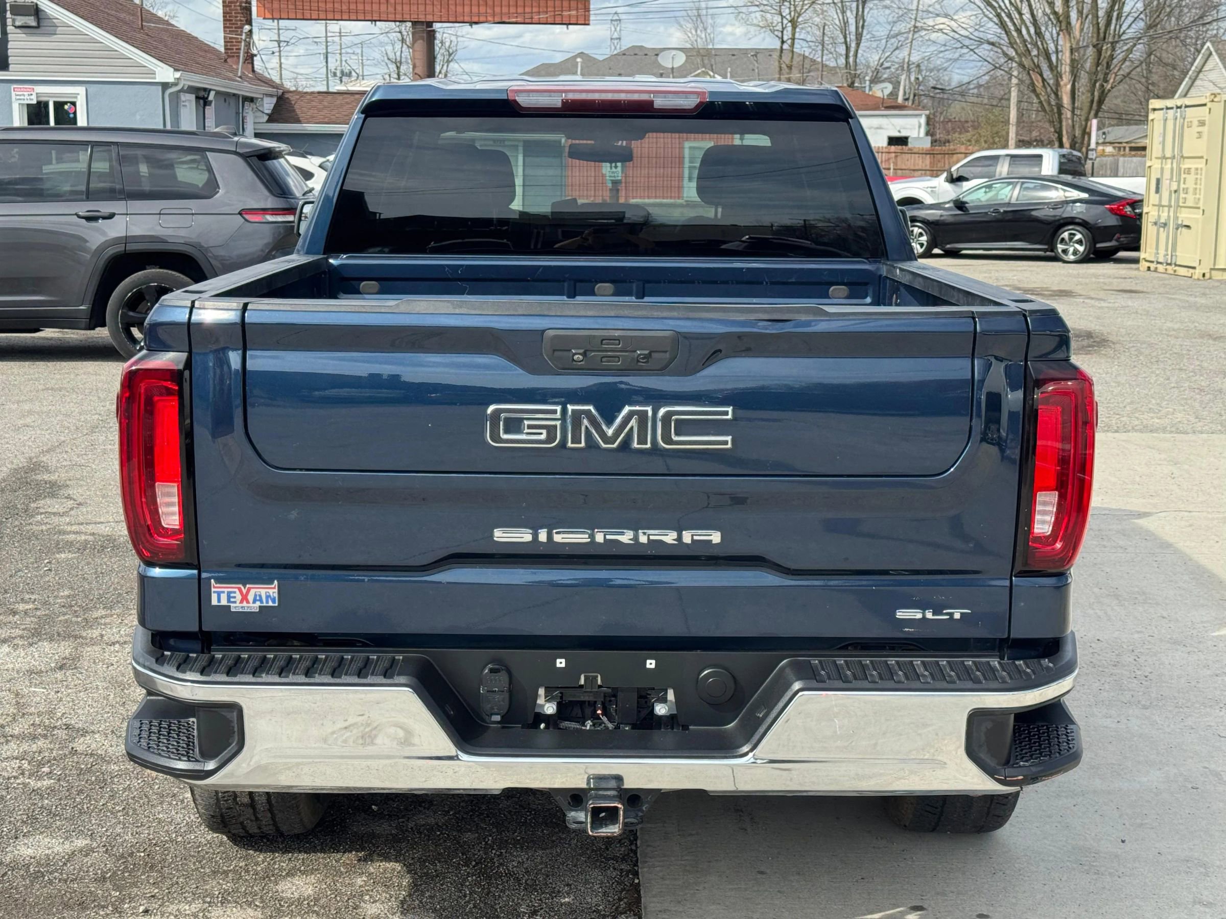 Used 2021 GMC Sierra 1500 SLT RWD image 4