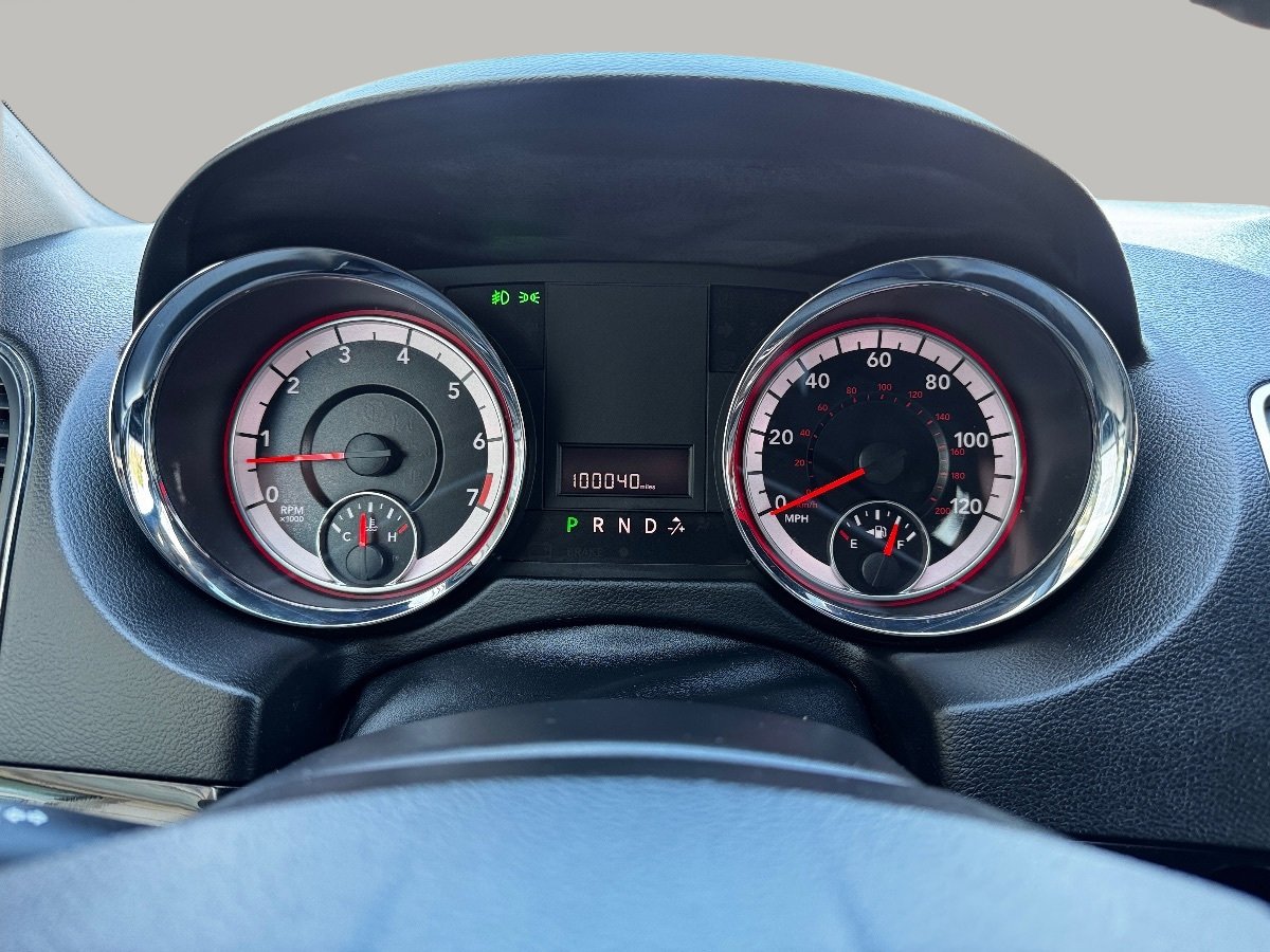 Used 2020 Dodge Grand Caravan SXT w/ Driver Convenience Group image 27