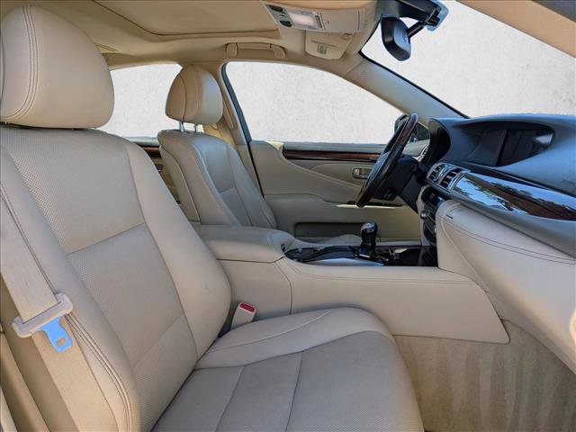 Used 2015 Lexus LS 460 AWD image 22