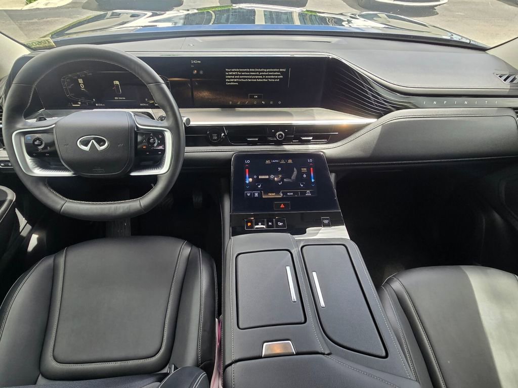Certified 2025 INFINITI QX80 Pure image 17