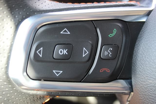 Used 2023 Jeep Gladiator Mojave w/ LED Lighting Group AWD/4WD image 15