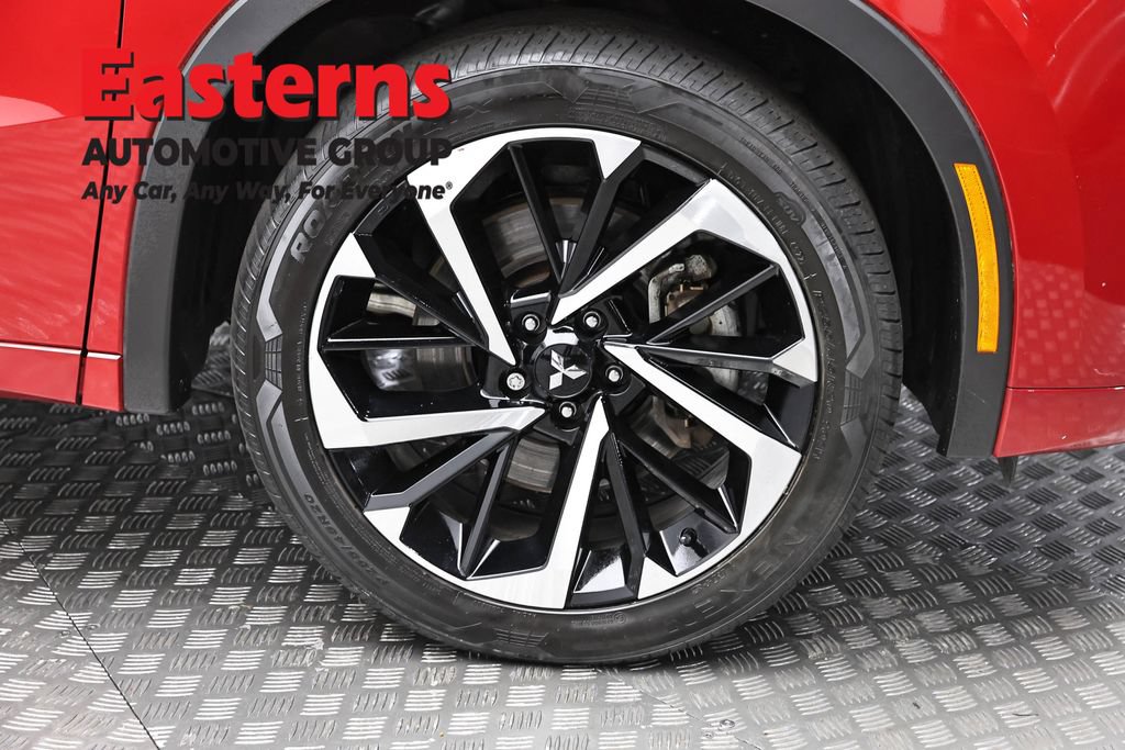 Used 2023 Mitsubishi Outlander SEL AWD/4WD image 33