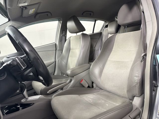 Used 2014 Honda Insight EX image 17