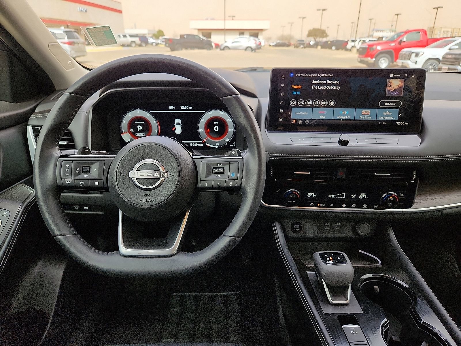 Used 2024 Nissan Rogue Platinum image 12