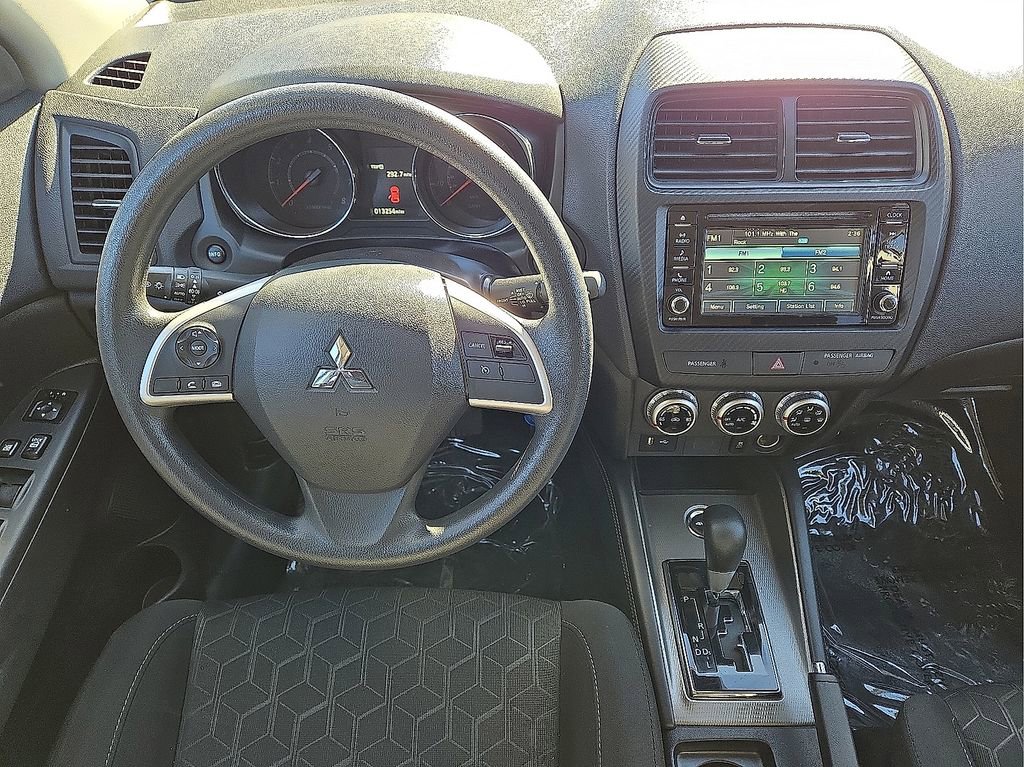 Used 2024 Mitsubishi Outlander Sport SE image 17