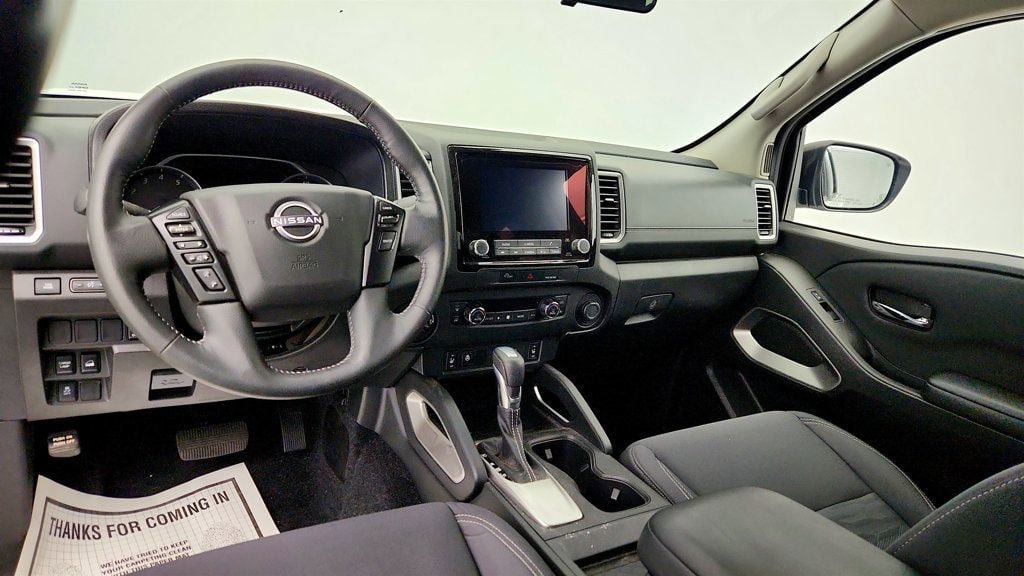 Used 2023 Nissan Frontier SV AWD/4WD image 12