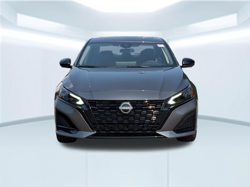 New 2026 Nissan Altima 2.5 SR w/ SR Premium Package FWD image 11