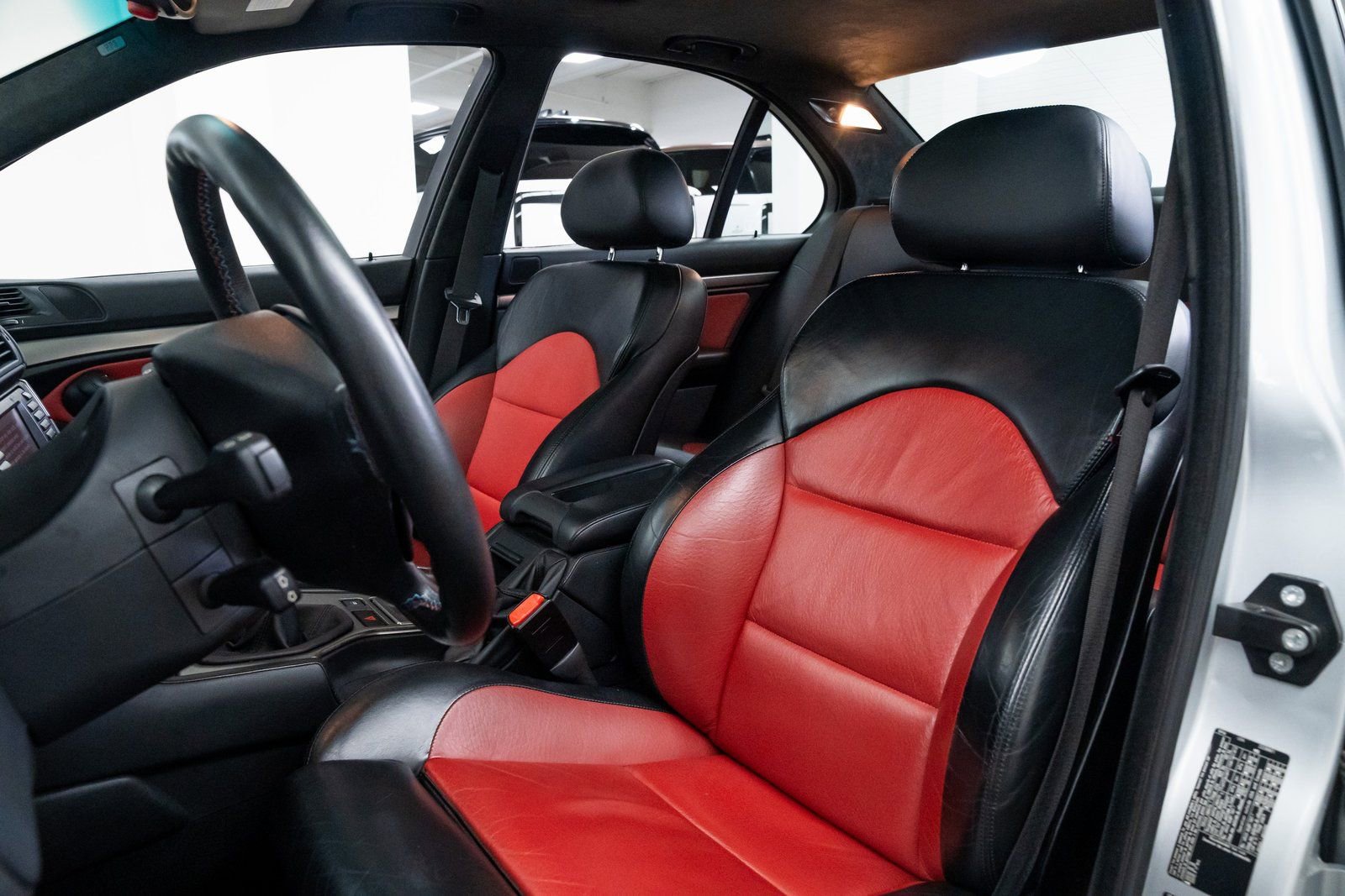 Used 2000 BMW M5 image 17