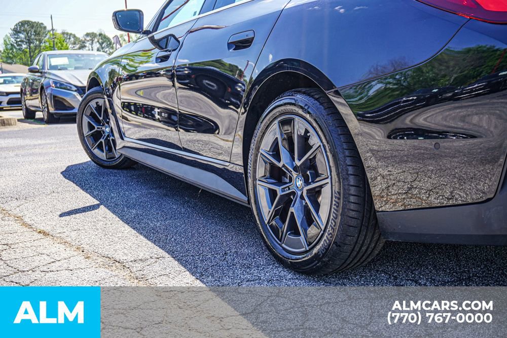 Used 2022 BMW i4 eDrive40 image 17