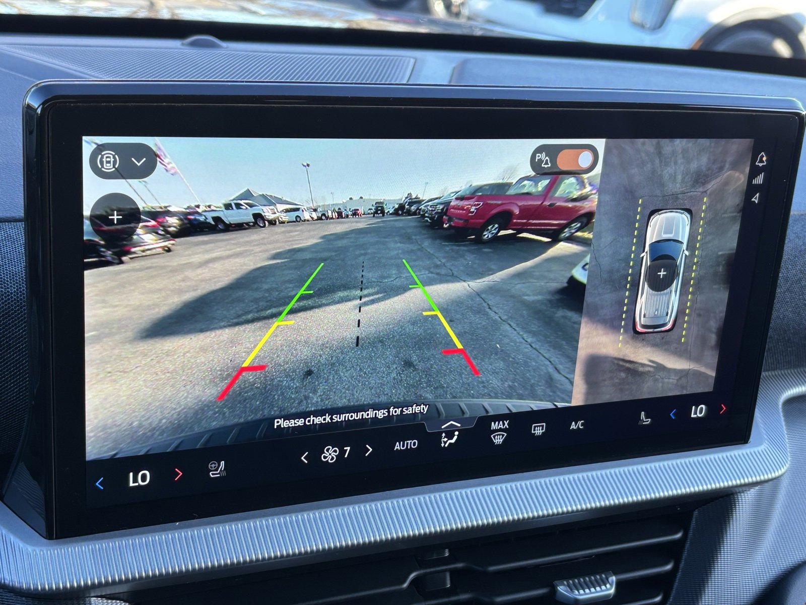 Used 2025 Ford Explorer ST-Line w/ Premium Package image 5