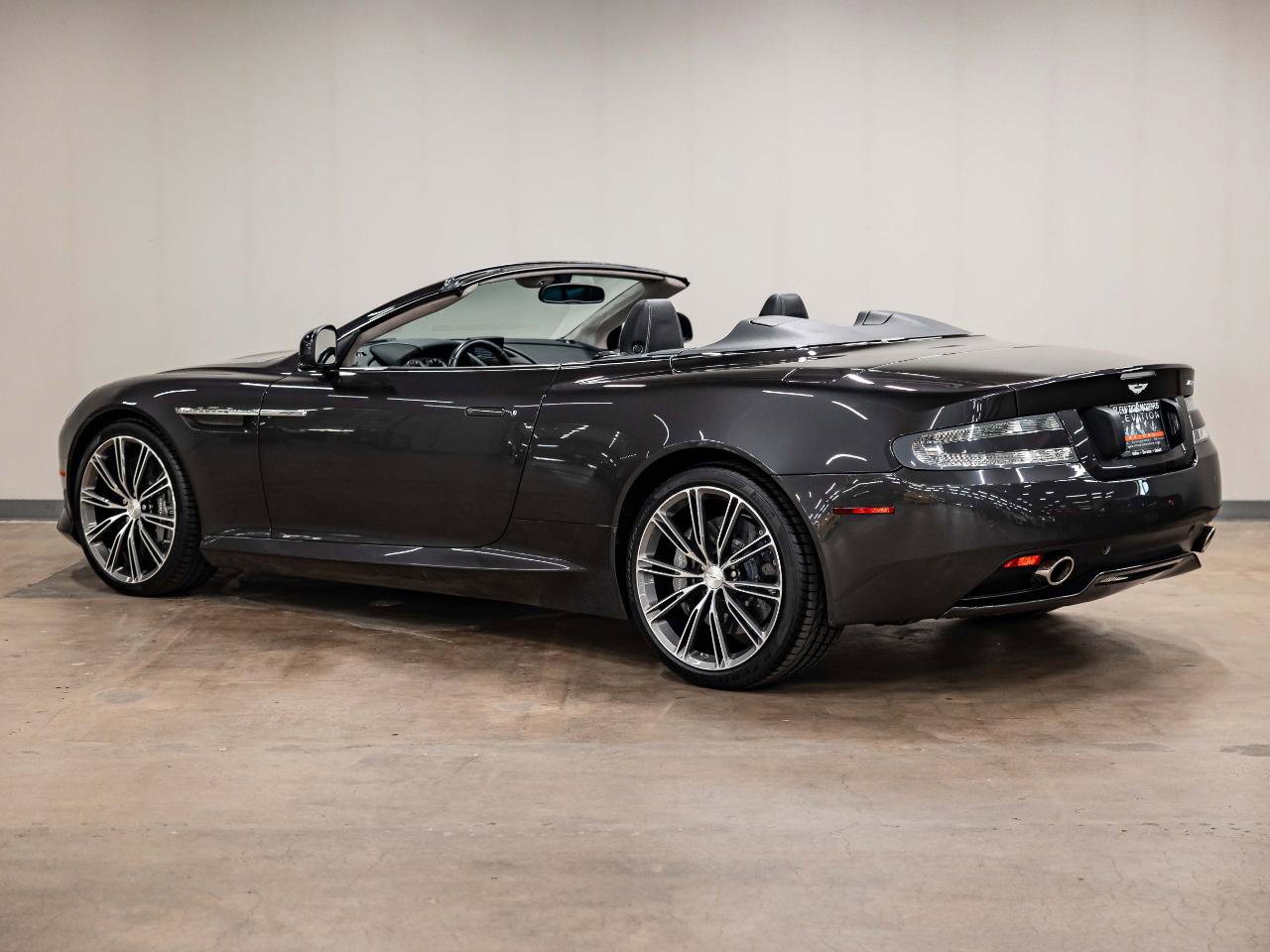 Used 2012 Aston Martin Virage Volante image 27