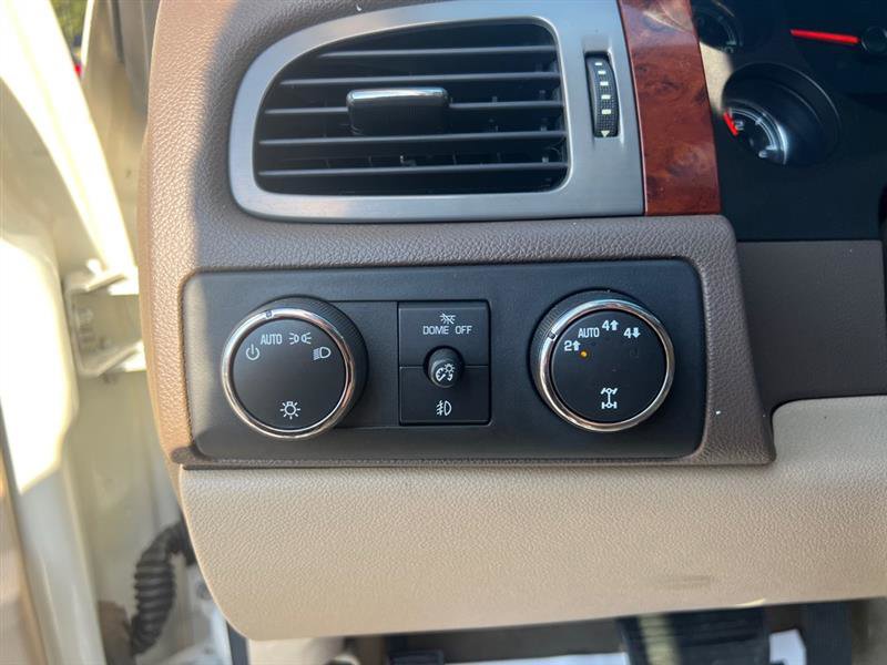 Used 2012 Chevrolet Tahoe LTZ image 16