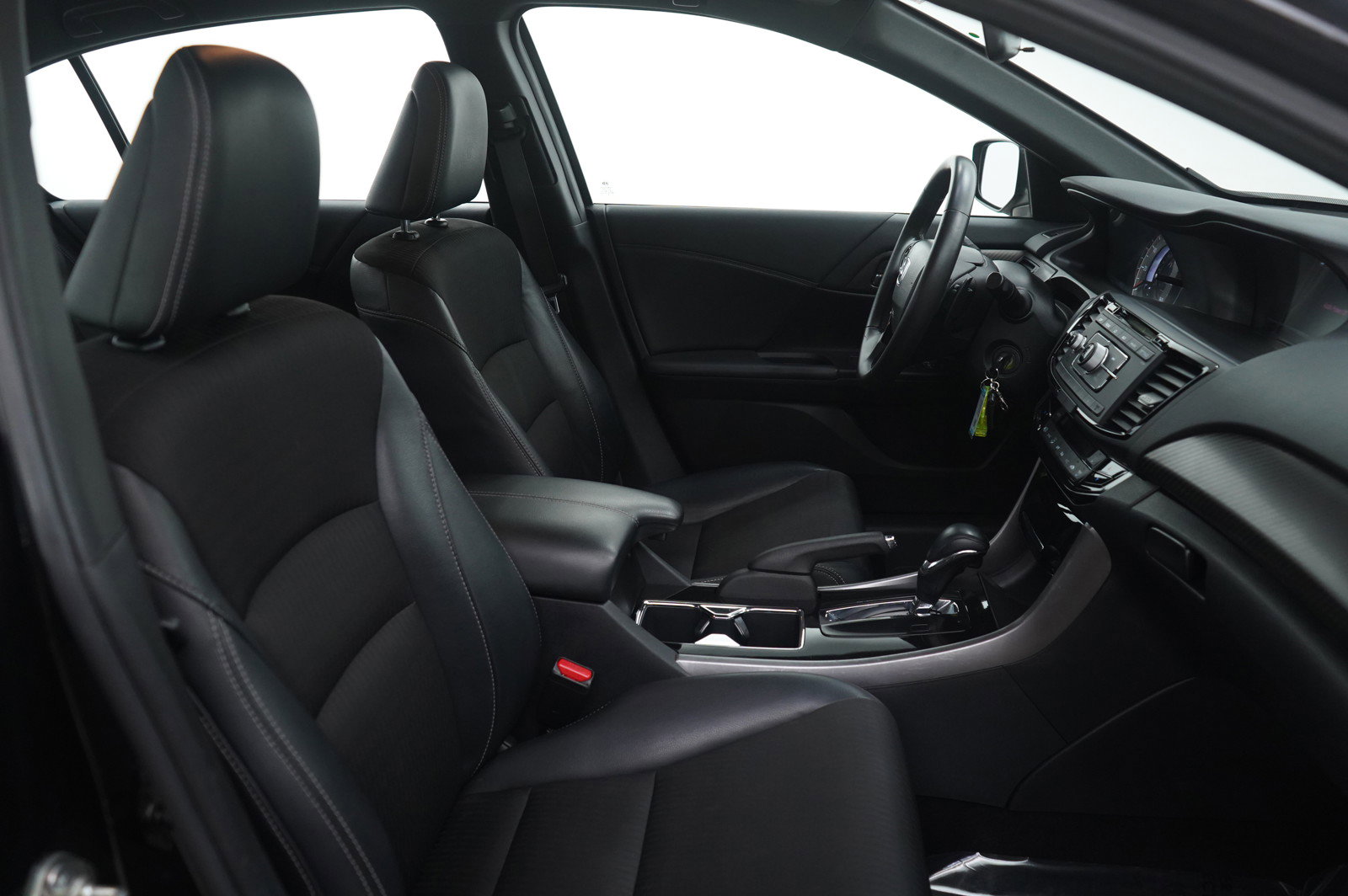 Used 2016 Honda Accord Sport image 11