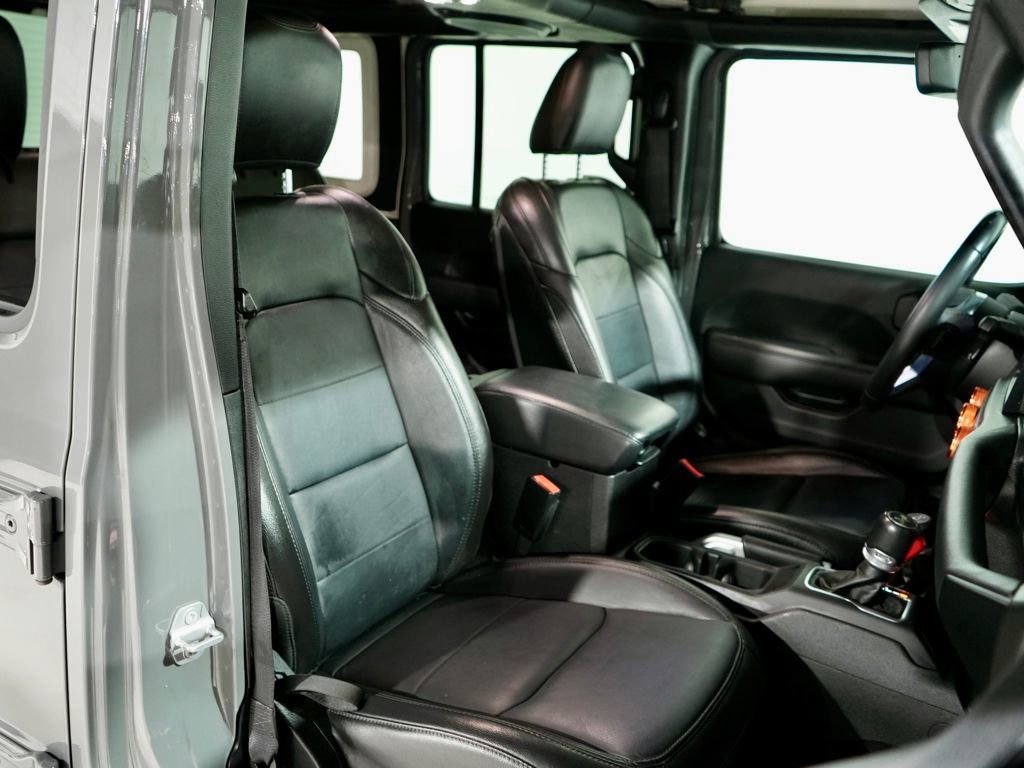 Used 2022 Jeep Wrangler Unlimited Sahara image 23
