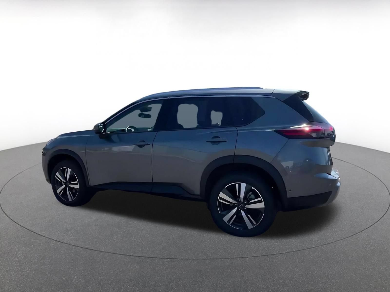 Used 2026 Nissan Rogue SL AWD/4WD image 8