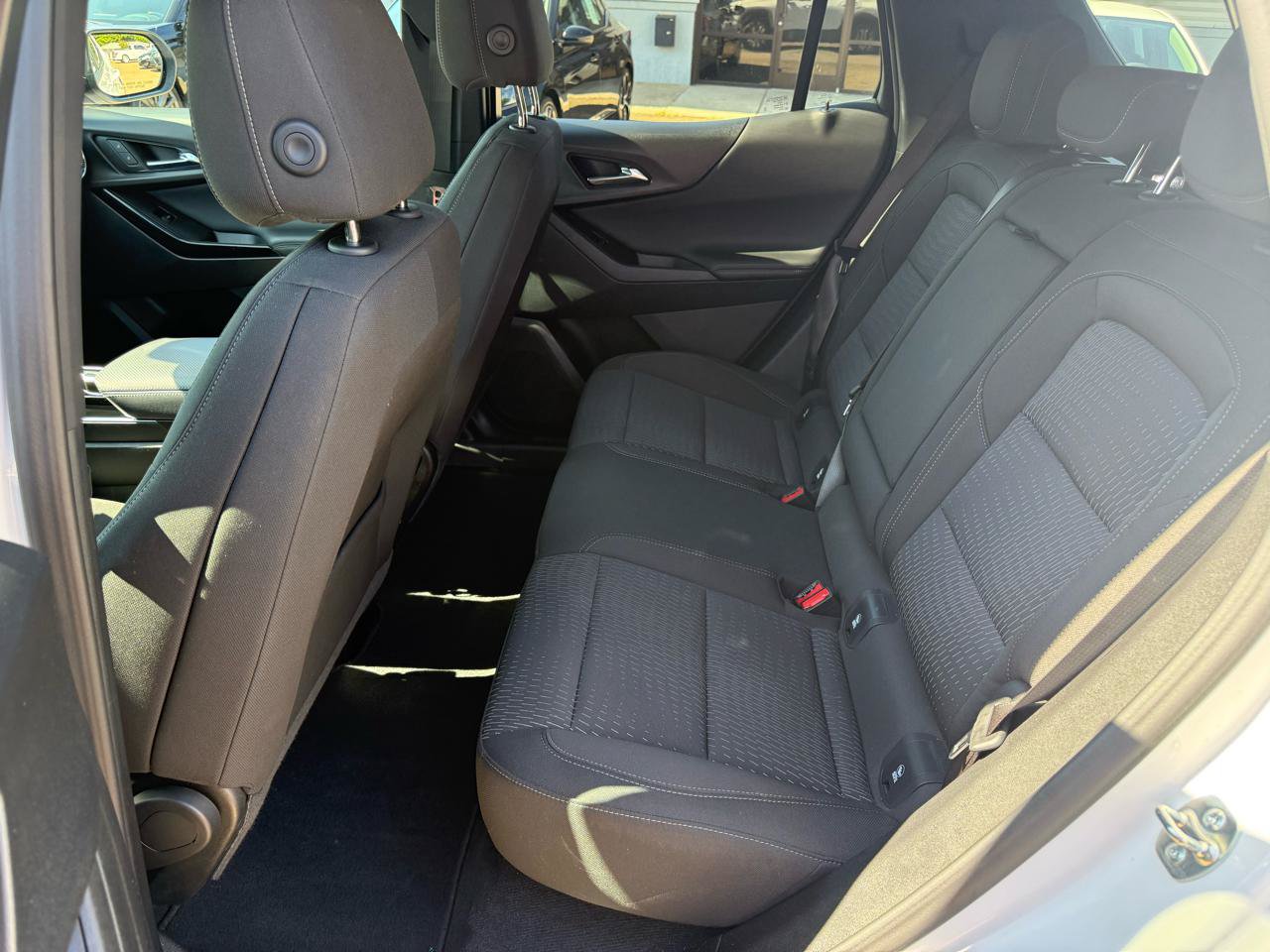 Used 2025 Chevrolet Equinox LT FWD image 16