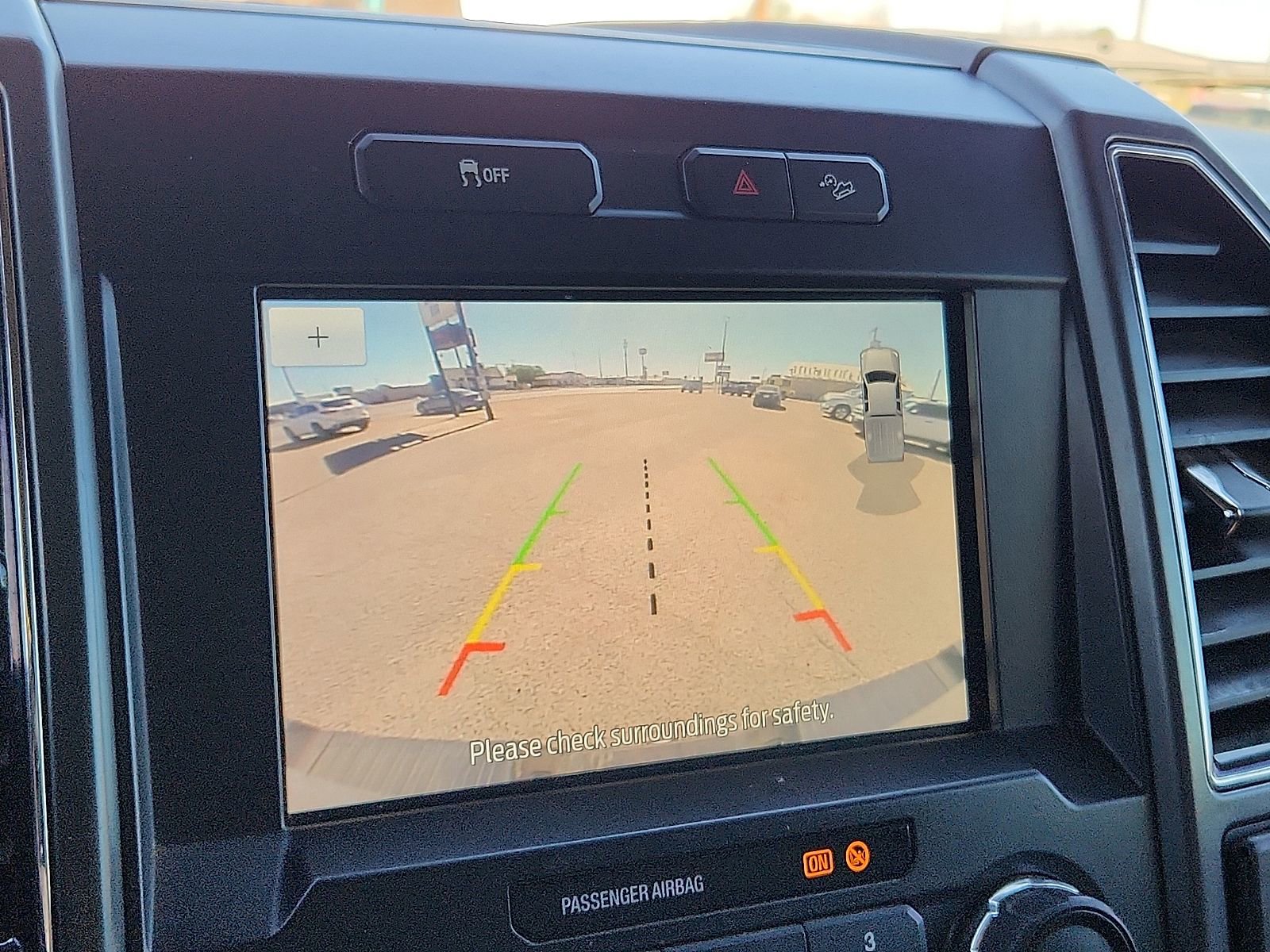 Used 2022 Ford F350 XLT w/ XLT Premium Package image 11