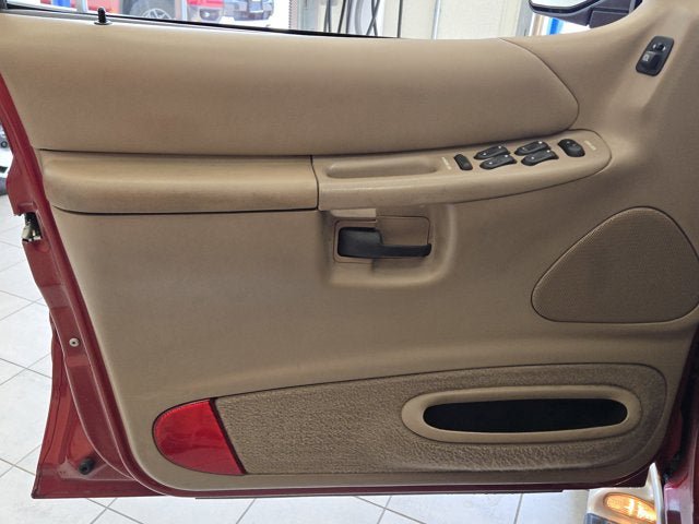 Used 1999 Ford Explorer Eddie Bauer AWD/4WD image 20