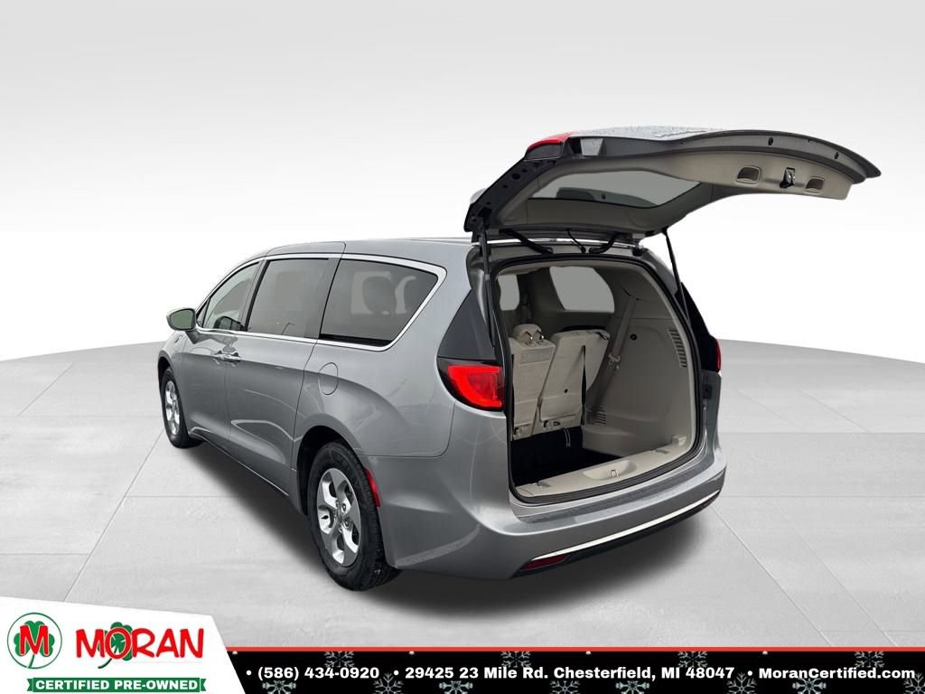 Used 2017 Chrysler Pacifica Touring Plus image 31