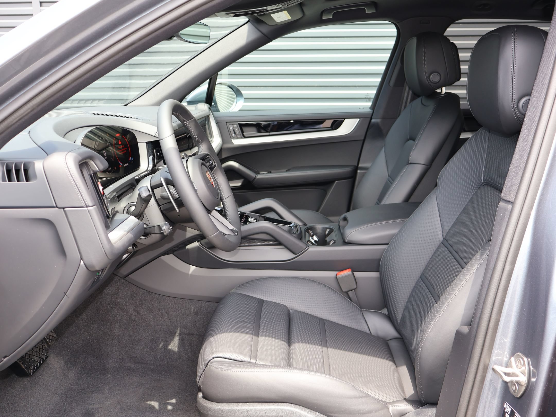 New 2026 Porsche Cayenne AWD/4WD image 5