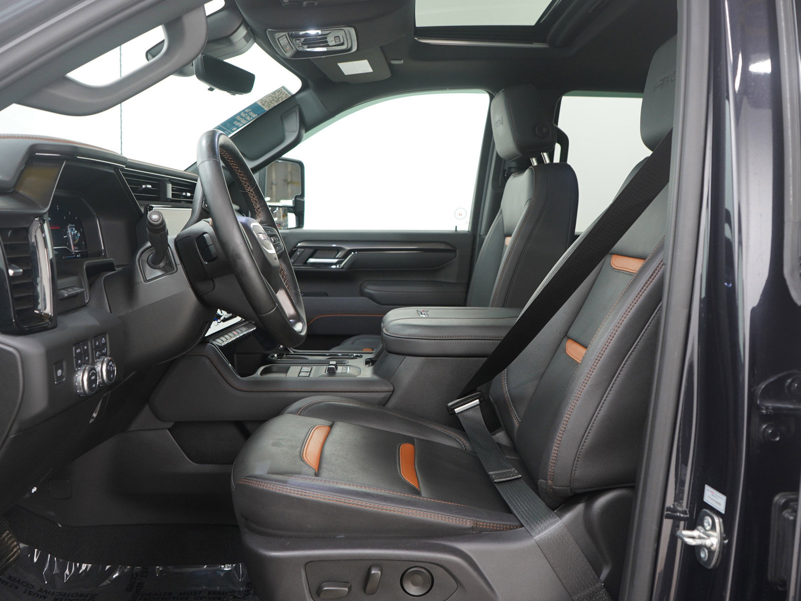 Used 2025 GMC Sierra 2500 AT4 w/ AT4 Premium Plus Package image 24