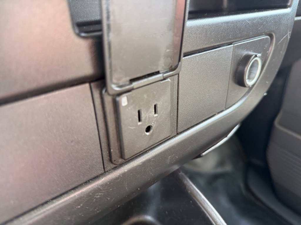 Used 2018 Chevrolet Express 3500 image 19