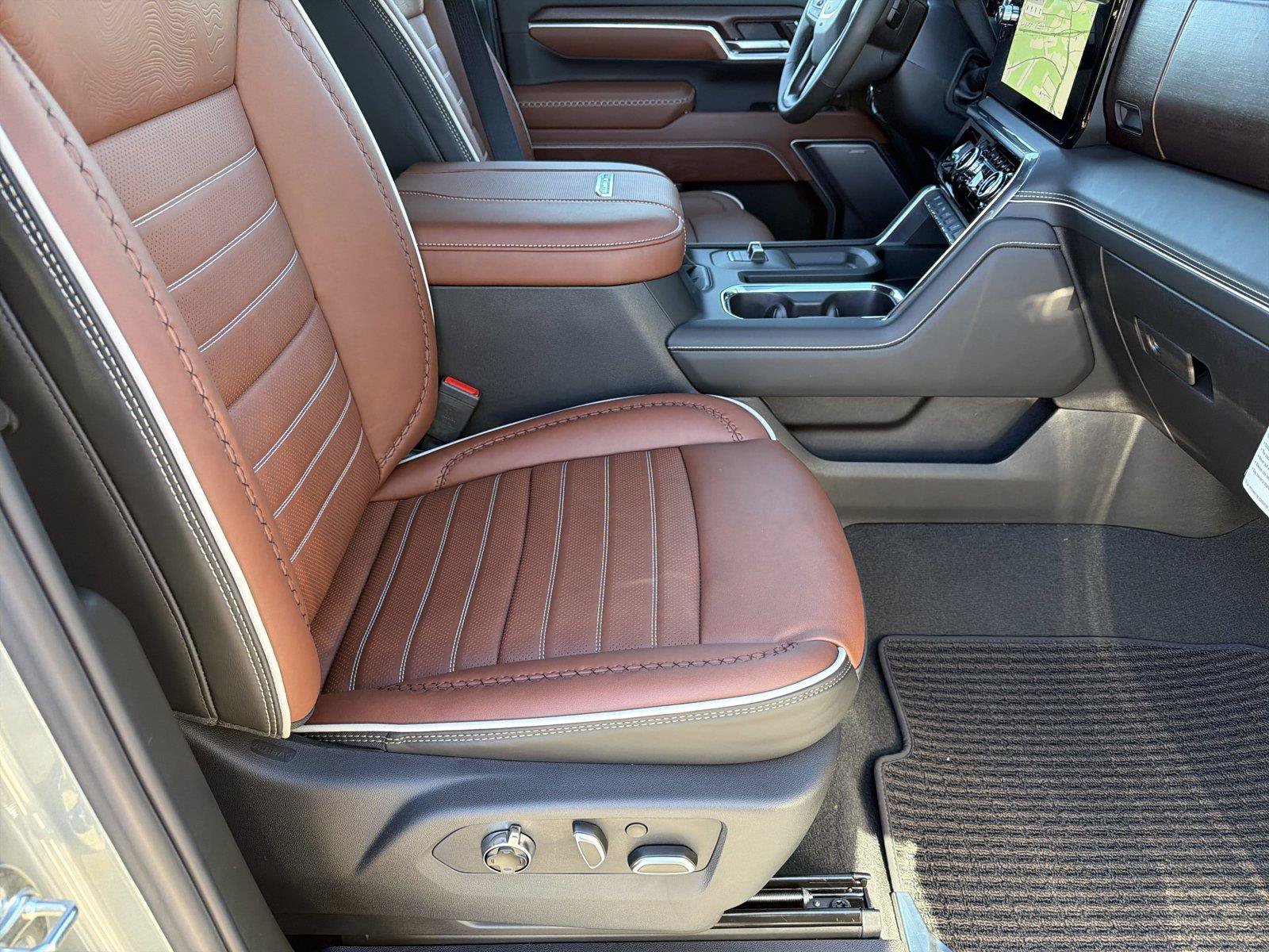 New 2026 GMC Sierra 3500 Denali Ultimate AWD/4WD image 11