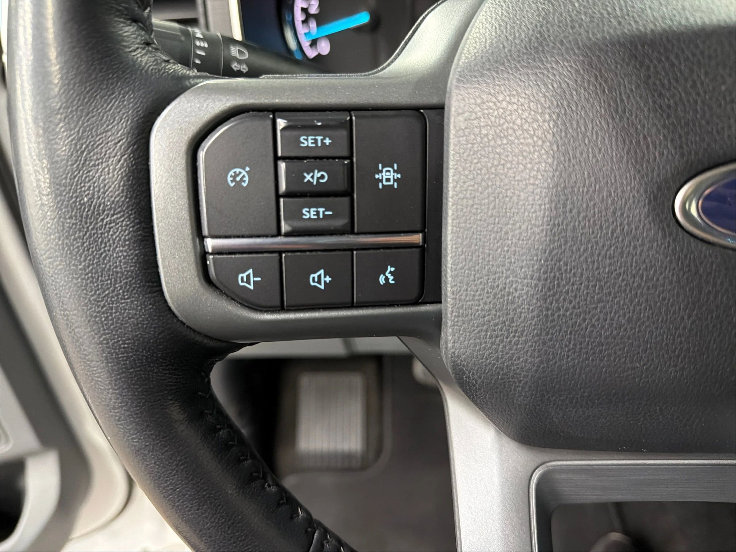 Used 2022 Ford F150 XLT w/ Equipment Group 301A Mid image 24