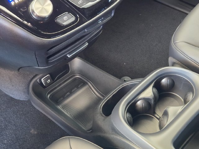 New 2026 Chrysler Voyager LX FWD image 17