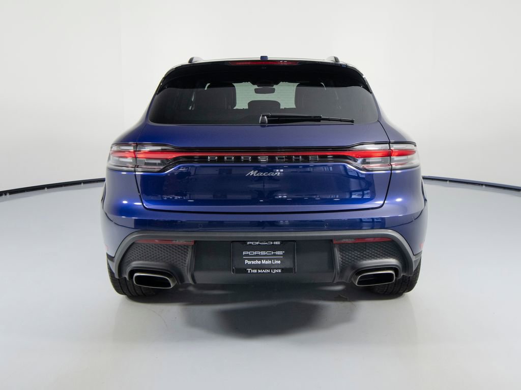 Certified 2025 Porsche Macan image 9