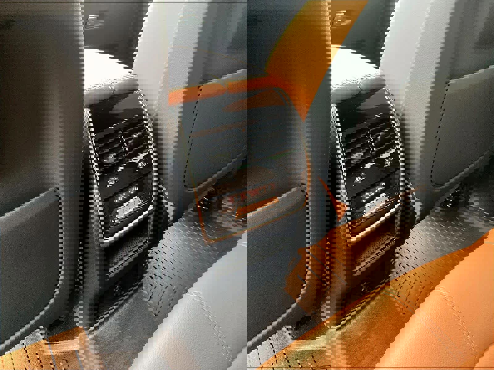 Used 2019 BMW X5 xDrive40i w/ Convenience Package image 37