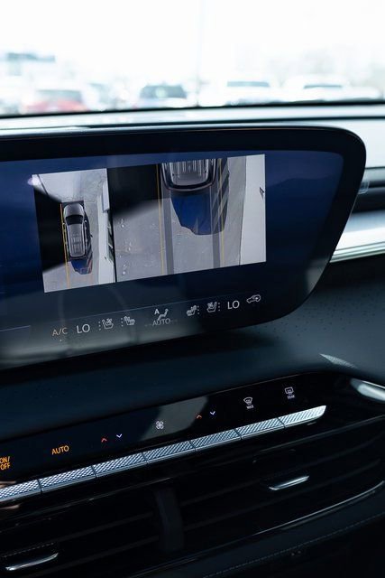 New 2026 Buick Enclave Avenir w/ Super Cruise Package FWD image 7