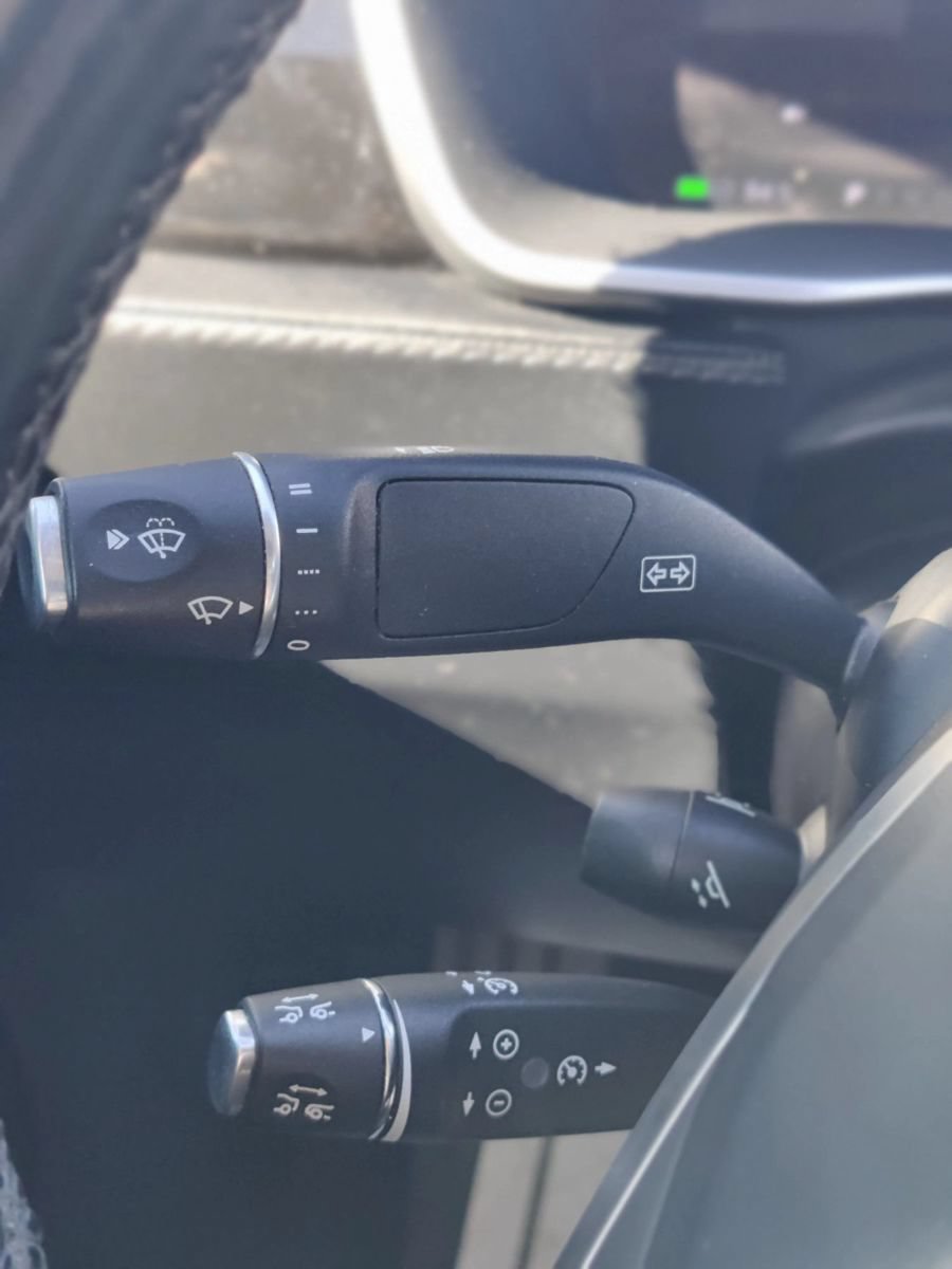 Used 2015 Tesla Model S 85D AWD/4WD image 38