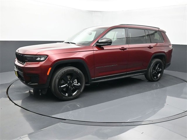 Used 2021 Jeep Grand Cherokee L Laredo image 2