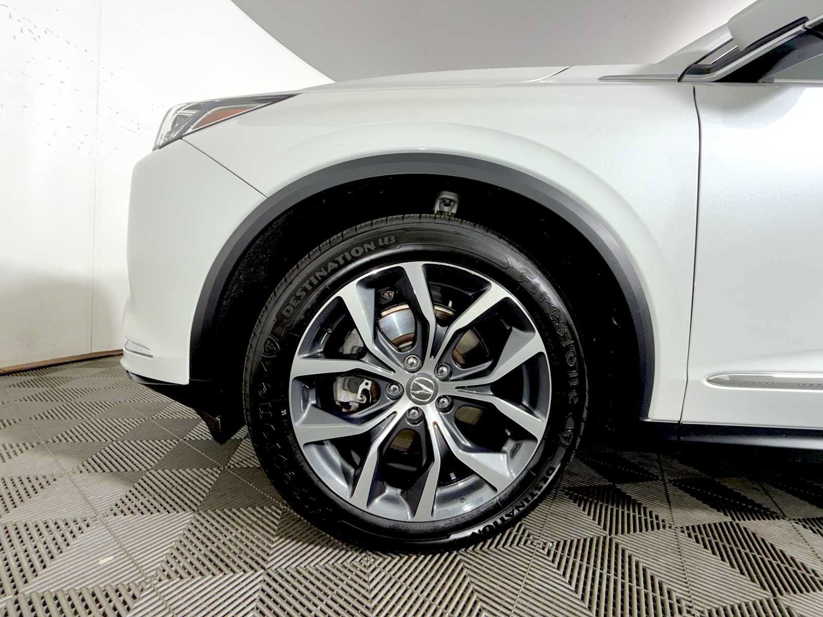 Used 2023 Acura MDX w/ Technology Package AWD/4WD image 8
