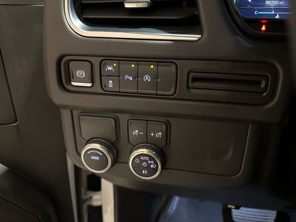 Used 2023 GMC Yukon SLT image 26