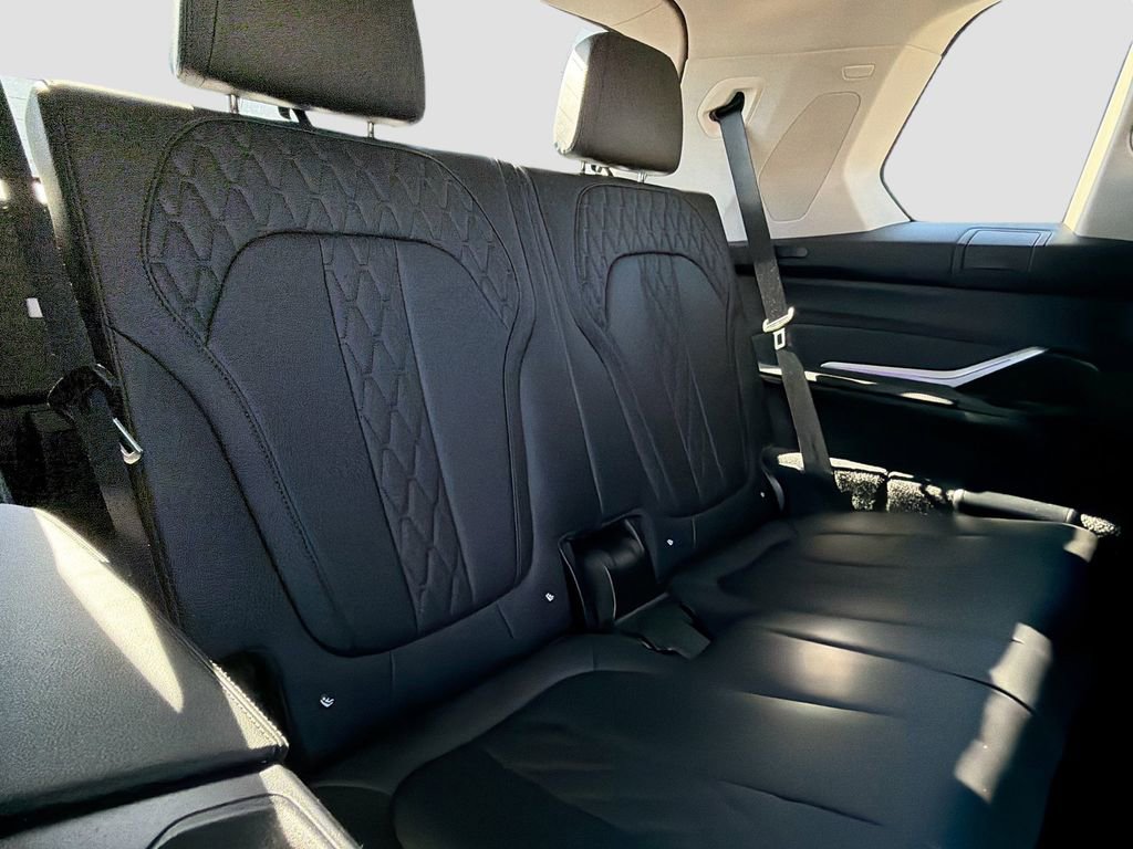 Used 2023 BMW X7 xDrive40i image 20