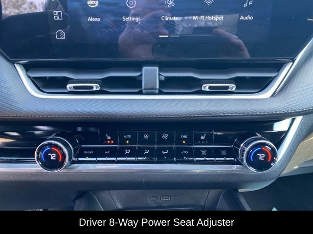 Used 2025 Chevrolet Equinox LT w/ Convenience Package II image 19