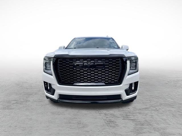 Used 2024 GMC Yukon Denali w/ Advanced Technology Package AWD/4WD image 2