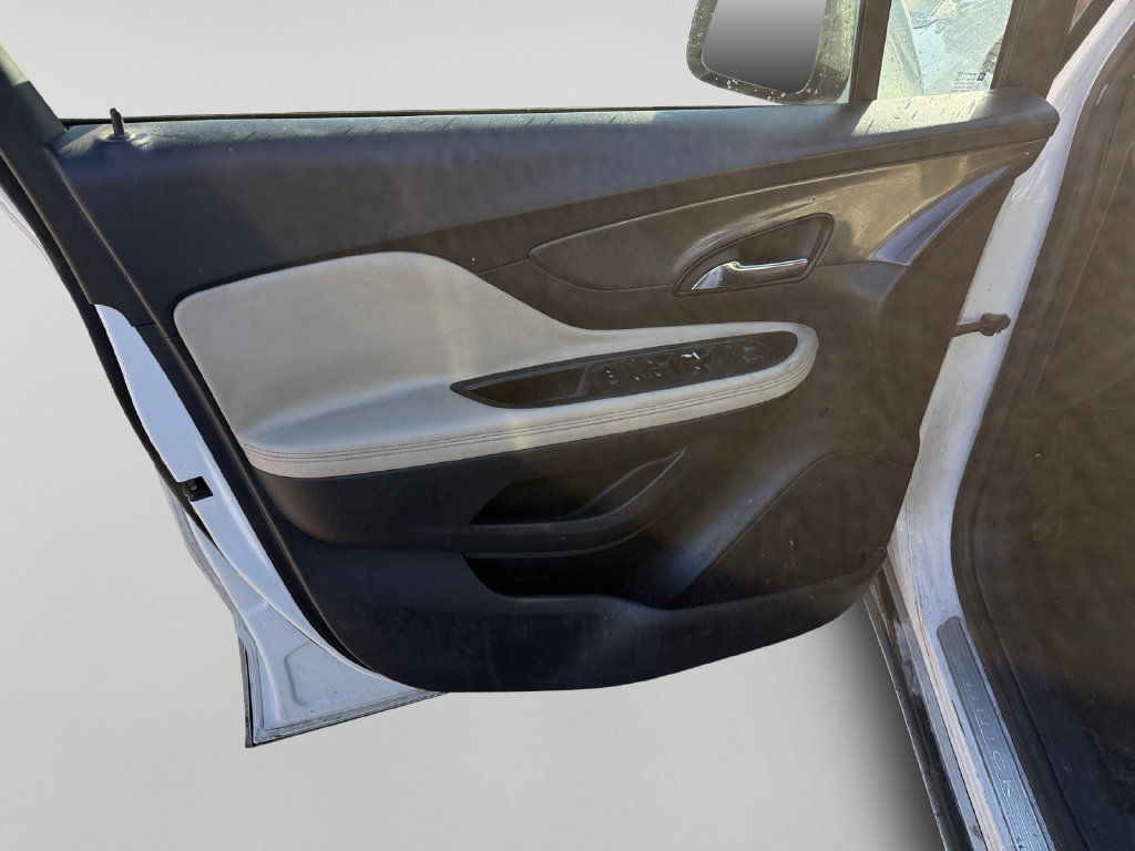 Used 2018 Buick Encore Essence FWD image 16