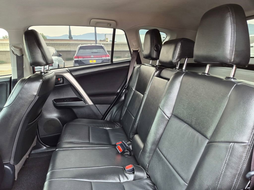 Used 2017 Toyota RAV4 LE w/ Carpet Mat Package image 14
