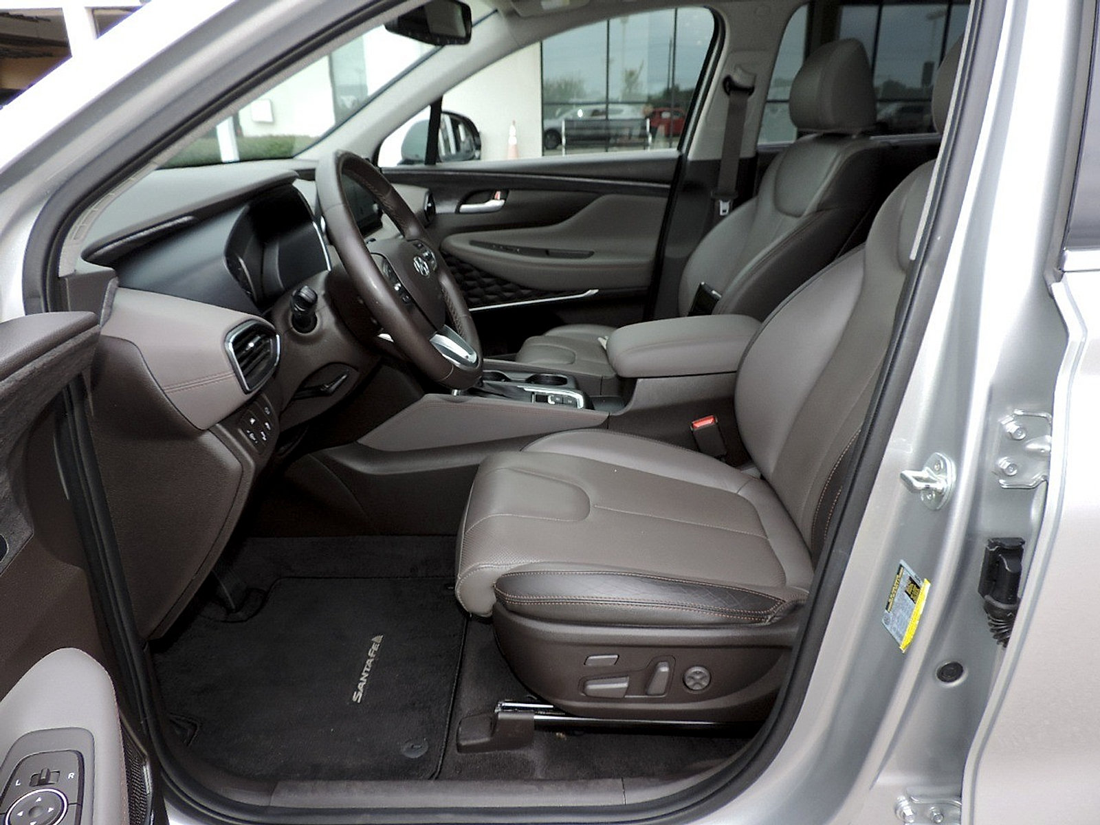 Used 2020 Hyundai Santa Fe Limited FWD image 17