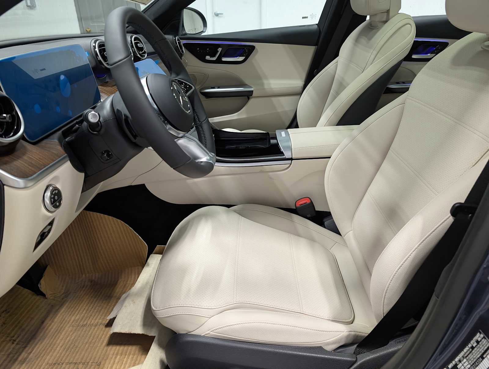 New 2026 Mercedes-Benz C 300 4MATIC Sedan image 4