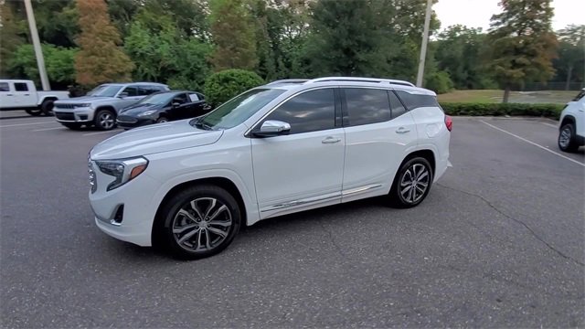 Used 2020 GMC Terrain Denali w/ Denali Premium Package image 4