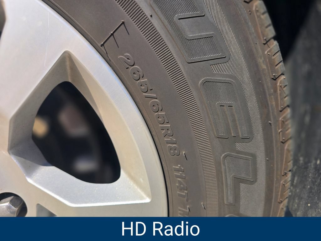 Certified 2019 Chevrolet Suburban LT AWD/4WD image 9