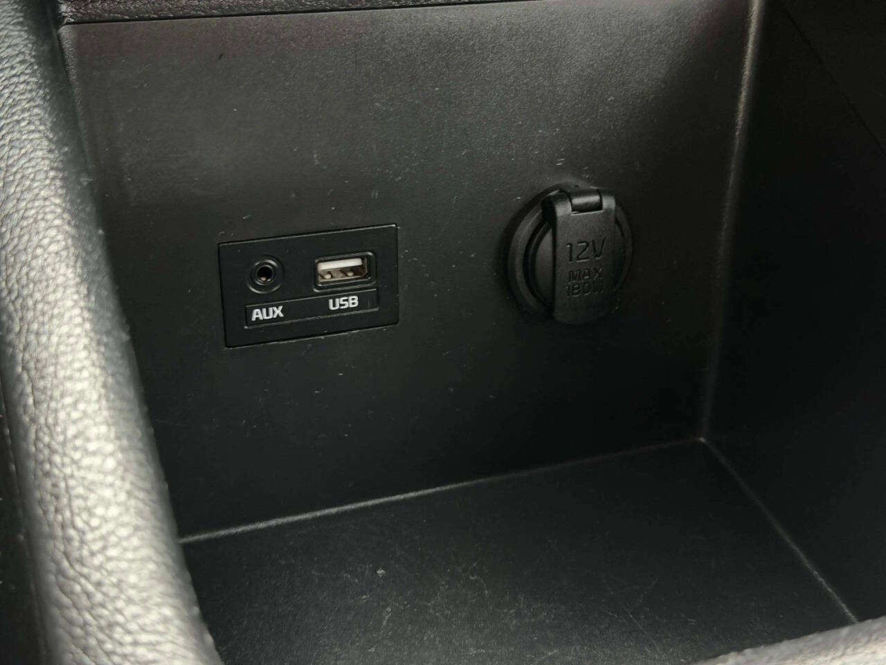 Used 2017 Kia Forte LX image 41