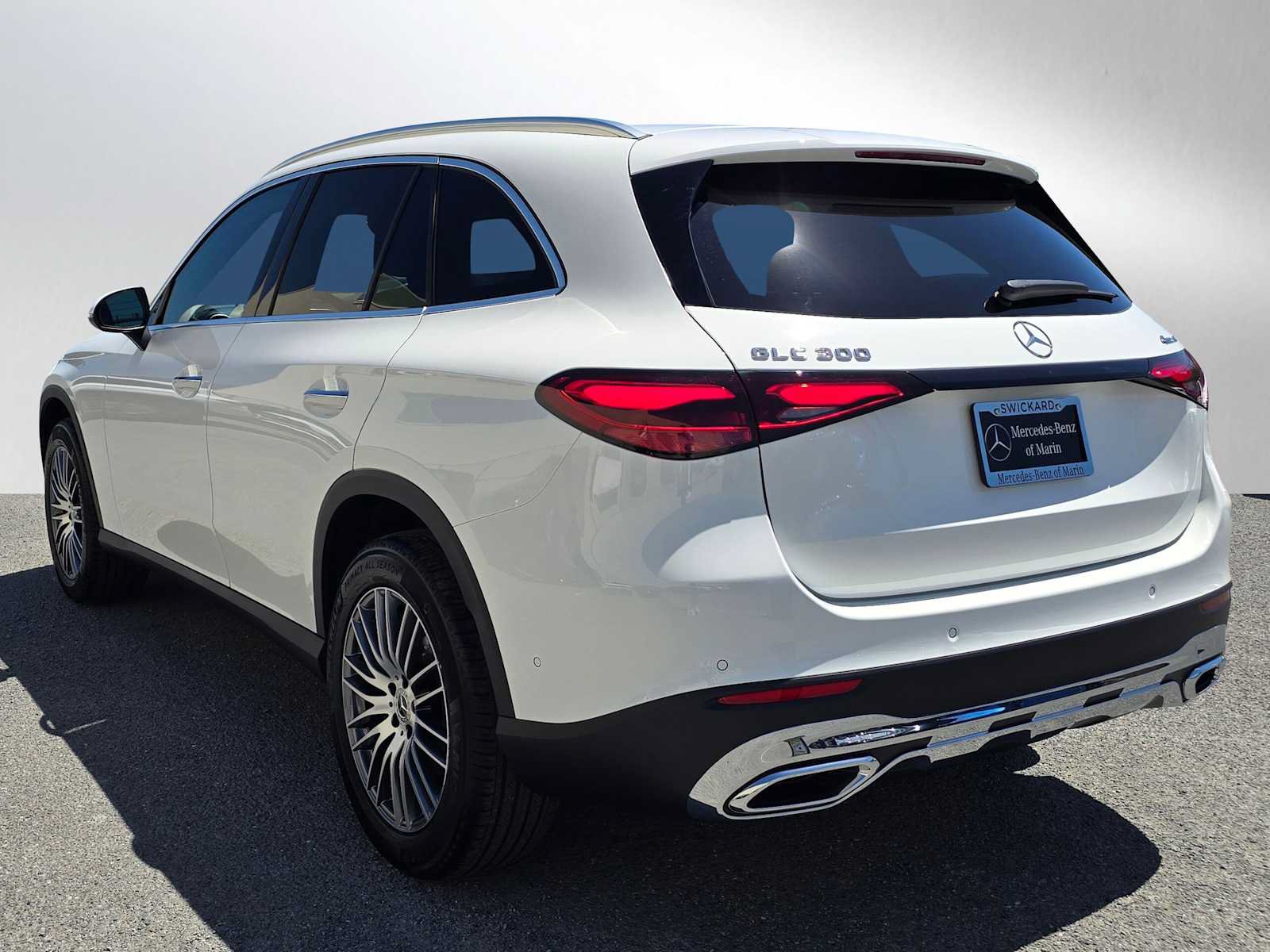 Used 2026 Mercedes-Benz GLC 300 4MATIC image 5