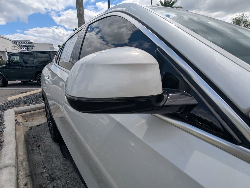 Used 2022 BMW X6 xDrive40i w/ Premium Package AWD/4WD image 24