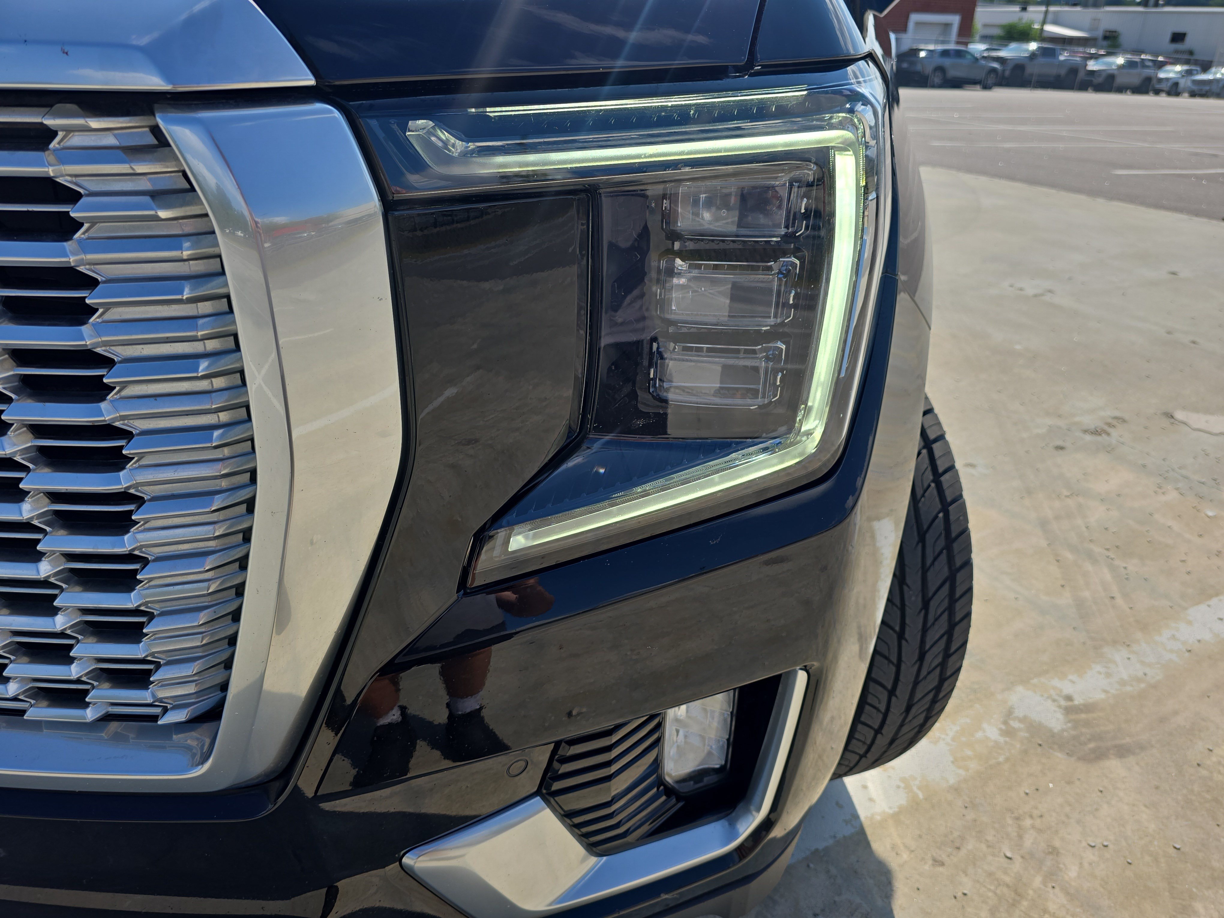 Used 2024 GMC Yukon Denali AWD/4WD image 33